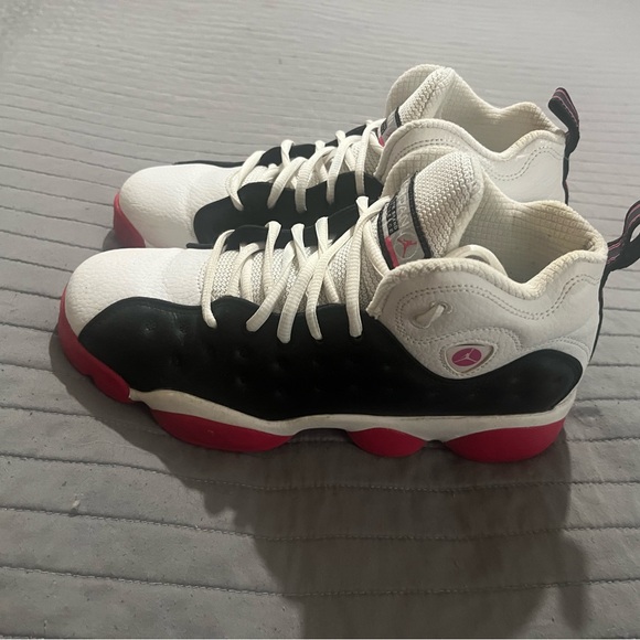 Jordan shoes hot pink 13’s - Picture 1 of 3